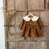 Vestido de Niña Estilo Coreano Ins Totalmente Bordado de Color Contrastante con Solapa para Niños Pequeños y Medianos, Vestido Casual de Manga Larga para Primavera y Otoño