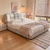 Cama de Cuero Genuino Estilo Crema Francés 2026 Nueva Cama Alta de Gran Almacenamiento Tapizado Suave Dormitorio Principal Cama Doble de 1.8m Cama de Bodas