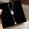 Fragante Lujoso Noble Super Brillante Circonita Número Colgante de Gota de Agua Collar Lujo Ligero Nicho Cadena para Clavícula Joyería de Alta Gama Collar para Mujeres