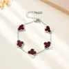Pulseira Clássica de Trevo de Quatro Folhas Prateado Não Desbota Transfronteiriça para Mulheres, Estilo Europeu e Americano, Joias de Aço Inoxidável Modernas e Simples