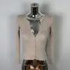 Moda Feminina Tendência Dongdaemun Coreana, Versátil e Estiloso, Corte Justo, Decote V Sexy, Blusa de Tricô de Manga Curta que Valoriza a Silhueta