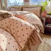 Juego de Cama de Cuatro Piezas Invierno Retro Encaje Terciopelo de Leche Estilo Colcha Doble Cara Espesado Franela Coral Fleece Funda de Edredón Suministros