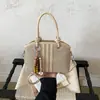 Bolso Retro de Alta Calidad para Mujer 2026 Nuevo Estilo Gran Capacidad Bolso Cruzado de Moda Tendencia para Viajes Diarios Bolso de Hombro Único Comercio Exterior