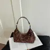 Bolsa de ombro casual, de alta qualidade, estilo coreano, uma bolsa de ombro nichada e estilosa para o dia a dia, apresentando cor sólida, design retrô e um estiloso formato crossbody.