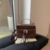 Bolsa de Mão Leopardada Tendência Moda Casual Estilo Coreano Retrô para Mulheres, Bolsa Transversal de Ombro Texturizada Personalizada Novo Estilo