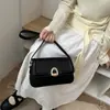 Bolsa texturizada para axila feminina, nova bolsa versátil de ombro e transversal 2026, bolsa baguette nicho para o dia a dia para senhoras