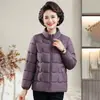 Inverno Novo Roupas de Algodão com Penugem Roupas Femininas para Mulheres de Meia-Idade e Idosas Roupas de Algodão Emagrecedoras Moda Redutora de Idade Mãe de Meia-Idade Jaqueta de Algodão Leve