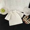 Atuendo Fresco de Verano para Bebé Niño: Camiseta Fina de Manga Corta + Pantalones Cortos con Tirantes Versátiles Conjunto Casual de Dos Piezas