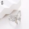Moda Coreana Anillo Abierto Ajustable Mariposa Grande Hueca con Concha de Cobre para Mujer Lujo Ligero Versátil de Gama Alta