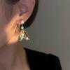 Pendientes de Perla Imitación Cola de Pez Estilo Coreano 2026 Nuevo Popular Diseño de Nicho Pendientes de Temperamento Único de Gama Alta para Niñas