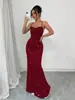 2026 Nuevo Vestido de Noche Estilo Europeo y Americano Rojo Lentejuelas Halter Espalda Descubierta Ajustado Sirena Vestido Largo
