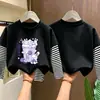 Camiseta base de manga larga tipo dos piezas para niña, nuevo estilo primavera/otoño 2026, camiseta de algodón puro con cuello redondo, corte holgado para niños mayores