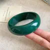 Pulseira redonda de resina transfronteiriça europeia e americana, pulseira de pulso simples e elegante para o dia a dia, luxo leve com toque de alta qualidade, design único
