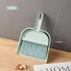 Cepillo de Limpieza para Barrer Escritorio del Hogar Cepillo para Teclado con Recogedor Juego de Escobas Pequeñas Escoba para Mascotas Escoba para Limpiar Jaulas