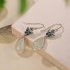 Yilu prata S925 prata esterlina natural Hetian jade borboleta retro elegante brincos em forma de gota elegante clássico gancho de orelha