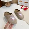 Sandalias Birkenstock de Dibujos Animados para Niñas 2026 Otoño Nueva Llegada Mocasines Cerrados para Niños Sandalias Deslizables para Exteriores Primavera/Otoño