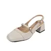 Sandálias quadradas abertas atrás estilo francês para mulheres, novo modelo de verão 2026, estilo fada suave, sapatos Mary Jane com salto grosso