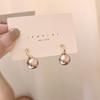 Pendientes de plata S925 con forma de aguja, estilo retro, ligeros, de lujo, con perla en forma de C, elegantes y sencillos, color champán, de alta gama, 7712