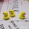 Adornos de resina de micro paisaje de simulación, dibujos animados tridimensionales, animales pequeños, vaca, oveja, ballena, accesorios para llavero DIY