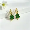 Pendientes de Pétalos Multicolor de Lujo Ligero de Moda Pendientes Largos Joyería Chapados en Cobre 18k Versátil Simple Ear Cuff de Hoja de Arce En Stock Venta al por Mayor