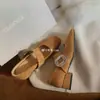 2026 Nuevo Modelo Estilo Mamá Uva Tacón Grueso de 4cm~Punta Cuadrada Elegante Hebilla con Pedrería Correa Única Zapatos Mary Jane de Gamuza para Mujer