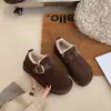 Zapatos de Algodón Cálidos Mocasines de Moda para Hombre con Felpa Adentro Botas de Nieve sin Cordones para Mujer Hebilla de Cuero Suela Gruesa Zapatos de Invierno para Mujer de Punta Cerrada