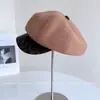 Sombrero Octogonal de Tela con Empalme de Ala de Cuero PU Retro para Mujer, Sombrero de Equitación Cálido para Otoño e Invierno, Gorra de Boina de Color Contrastante, Sombrero de Moda Tendencia