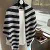 Chal de Color Sólido Cálido Versátil Moda Otoño e Invierno Accesorio de Protección para el Cuello Bufanda de Punto Conjunto Personalizado Bufanda Triangular