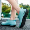 Botas de Chuva Femininas de Novo Estilo com Forro de Lã, Quentes e Fashion para o Inverno, Sapatos Impermeáveis Antiderrapantes, Botas de Chuva de Cano Baixo, Sapatos de Borracha Leves para Trabalho na Cozinha