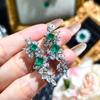 Conjunto de Quatro Peças de Luxo de Alto Padrão com Artesanato Pesado: Colar, Pulseira, Anel Aberto e Brincos Stud de Esmeralda