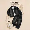 Conjunto de Roupas de Outono para Meninos 2026 Novo Estilo para Bebês e Crianças Pequenas Casual Jaqueta Jeans com Borda Desfiada Manga Longa Conjunto de Duas Peças