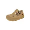 Zapatos de verano simples y versátiles para bebés y niños pequeños, sandalias transpirables para niñas, zapatos cerrados antideslizantes de suela blanda para proteger los dedos de los pies al caminar para niños