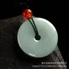 Pendente de fivela de segurança de jade A natural atacado de alta qualidade arroz glutinoso gelado verde claro cabeça de água pé pé boutique mercadorias pingente de jade
