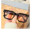 Gafas de Sol Cuadradas Pequeñas de Moda Europea y Americana Transfronterizas 2025, Gafas de Sol Cuadradas Gruesas Personalizadas de Moda para Exteriores Anti-UV
