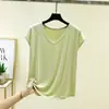 Nueva camiseta fina de verano para mujer con cuello en V y manga corta de seda ecológica, adecuada para usar en capas, estiliza la figura y se puede usar como prenda exterior con diseño de hombro normal