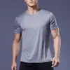 Camiseta casual de moda de verano de estilo americano transpirable de secado rápido, simple, versátil, de cuello redondo, manga corta para hombre, color liso de moda, en stock