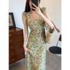 Vestido de Férias Floral Georgette Branco Frente U Costas V Borda de Cogumelo Afinando a Cintura M0611Q