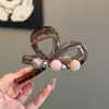 Presilha de Cabelo de Pérolas e Strass de Alta Qualidade para Mulheres, Design de Nicho de Luxo Leve, Presilha de Tubarão Exquisita para a Parte de Trás da Cabeça, Acessório de Cabelo Elegante para Mulheres