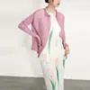 Nova Camisa Plissada para Mulheres, Solta, Justa, Versátil, de Alta Qualidade, Estilo Preguiçoso, Blusa de Manga Longa, Cardigã, Roupa Leve para Proteção Solar