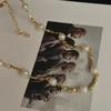 Spice Girl Niche Design Irregular Alloy Pearl Necklace Acessórios Feminino Leve Luxo High-end Estilo Doce Legal Clavícula Corrente