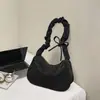 Bolso de Hombro Exquisito con Estampado de Leopardo y Diseño Plegado de Moda, Bolso Cuadrado Pequeño Único para Mujer, Moderno y Elegante
