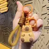 Celebridad de internet caricatura linda capabala capibara muñeco exquisito colgante coche pareja mochila pequeño regalo llavero