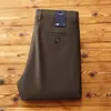 [Modal de alta gama] Pantalones de algodón con mezcla de sarga elástica engrosada para otoño e invierno, corte recto, ajuste holgado, estilo business casual para hombre