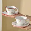Juego de Taza y Platillo de Café con Rosa en Relieve, Taza Pequeña de Cerámica Fresca, Taza para el Té de la Tarde, Corazón Femenino, Exquisito Juego de Taza y Platillo de Cerámica