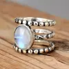 Anel de Pérolas Redondas Pequenas Estilo Maillard Retro Cao Shi para Mulheres, Circular de Três Camadas Imitação de Pedra da Lua, Item Vintage Popular no Tiktok