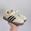 Zapatillas de entrenamiento estilo alemán para niñas, versión coreana, zapatillas bajas versátiles para niños, marca de moda, nueva colección primavera 2025, zapatillas deportivas elegantes para niños