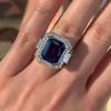 Nuevo Anillo de Boda de Lujo Europeo y Americano Gema Azul Anillo de Compromiso Creativo Comercio Electrónico Transfronterizo Joyería de Mano Popular