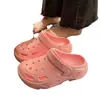Zapatos de Cueva de una pieza Silenciosos Impermeables 2024 Nuevo Verano Ropa Exterior Sandalias y Pantuflas de Playa Zapatos de Mujer Suela Gruesa Pareja