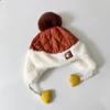 Chapéus de Outono e Inverno para Meninos e Meninas, Chapéus com Proteção para Orelhas para Bebês e Crianças Pequenas, Chapéus Lei Feng Quentes e à Prova de Vento com Pompons, Estilosos com Proteção para Orelhas e Calor
