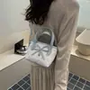 Bolso Cubo Estampado de Nicho Súper Moderno para Mujer Modelo Nuevo 2026 Bolso Cruzado Mini Versátil Exquisito Bolso Tote Pequeño para Salir